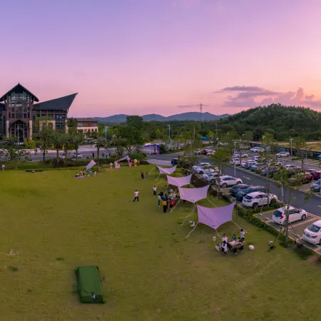Yangchun DS Hot Spring Resort