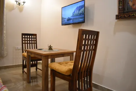 SUNS Idyllic Cottage Отели в г. Касоли