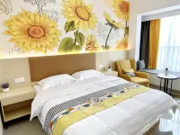 GEEK HOTEL