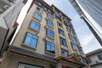 Xishuangbanna Jinghong Kaiji Business Hotel (Gasa Airport High-speed Railway Branch)