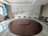 Grand Hotel Ruiqi Hotels in Dali County