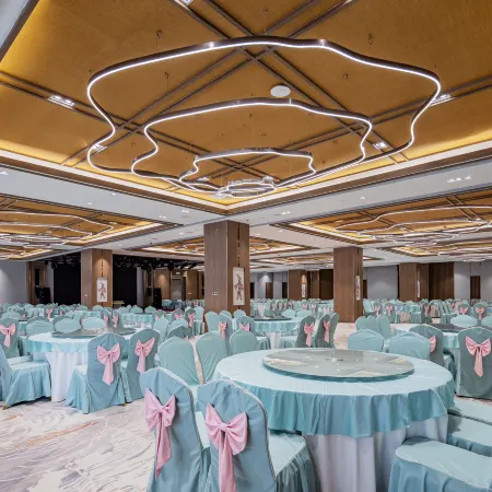 BaDong HongFa Hotel