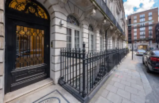 Royal Mayfair Villa 酒店