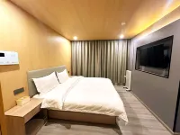 四海唯家（珠峰小鎮店） - 2 星級