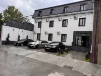 White House Hotel