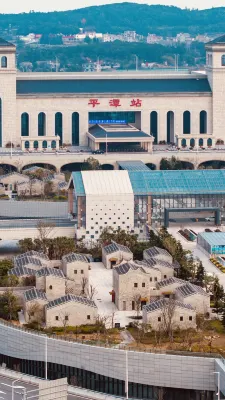 Puyin · Homestay (High-speed Railway Station Front Square) Hotels near Pingtan Railway Station