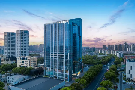 Merlinhod Hotel Отели рядом с достопримечательностью «HeZhenLiang Yu AoLinPiKe ChenLieGuan»