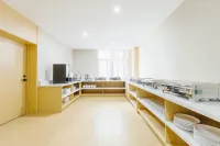 Rezen Select Hotel (Yima Lane Store, Kuitun City) - فطور