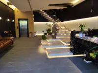 十八福民宿（五嶺廣場店） - 2 星級