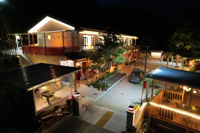 Qing Shan Ya Ju Hotels near Laohegou Nature Reserve