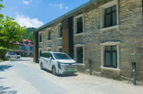 湖畔花園飯店（廬山風景名勝區含鄱口店） 廬山國家級旅遊風景名勝區-蘆林湖附近的飯店