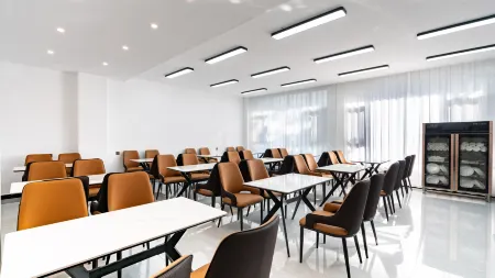 Qiandao Lakeside Hotel Отели рядом со станцией Lijiang Railway Station