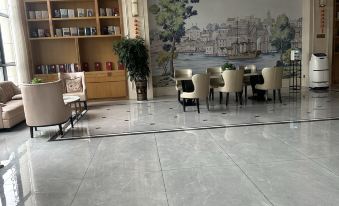 Vienna Hotel (Nanchang Bayi Square) - Hizvo