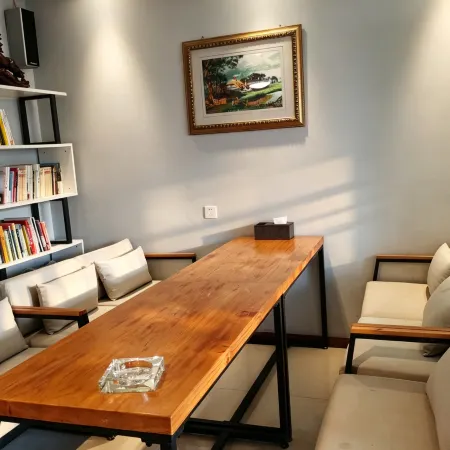 Luzhou Zhongyou Homestay