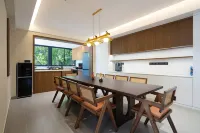 Wuyuan Shantang Muyue · MoonHill Secluded Holiday Villa