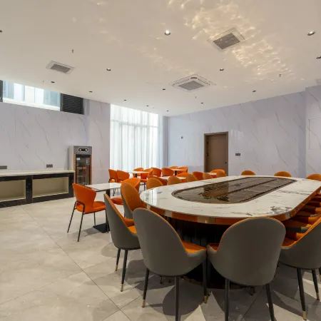 Boyue Hotel (Fuqing Chengtou Town Yuanhong Trade City)