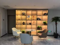Homeinn Pebble Hotel (Huangshan She Huizhou Ancient City) - parking