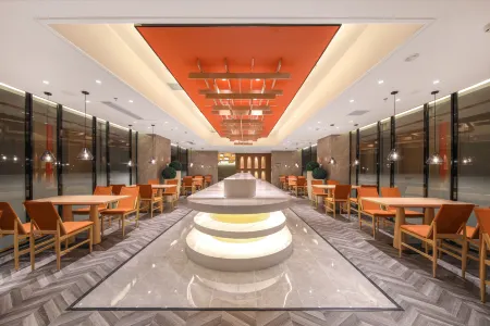 Xiyu Hotel (Nanyang Railway Station Fuya Branch) Отели рядом с достопримечательностью «Zhang Zhongjing Memorial Temple»