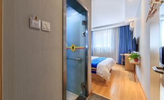 Super 8 Hotel (Beijing Jiugong Subway Station Vanke Plaza)