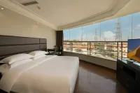 Mingji Hotel (Nansha Hotel, Guangzhou) Hotels near Million Sunflower Garden