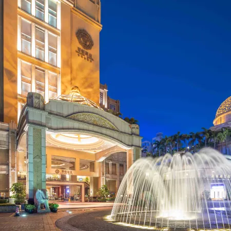Golden Hotel