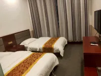 Longxian Jiaotong Hotel - parking