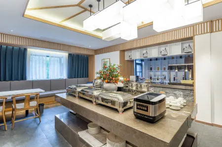 QIANNA HOTEL (Wanxianshan Qingshanju) Отели рядом с достопримечательностью «Nanping Town»