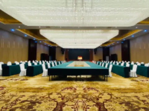 阿拉爾塔河花園酒店 阿拉爾酒店