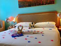 维也纳3好酒店(南部青年广场店) - 浪漫大床房