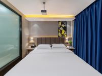 广州宜赞酒店 - 智能影趣大床房