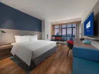 Holiday Inn Express YANGQUAN CITY CENTER by IHG Ξενοδοχεία στην πόλη Γιανγκκάν