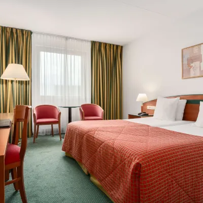 NH Maastricht Hotels near Bonnefantenmuseum