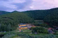 Lugu Lake Queqiao Villa Hotels in Yanyuan