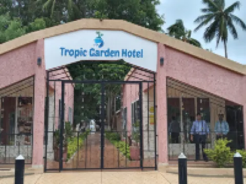 Tropic Gardens Hotel Hotels in Bakau
