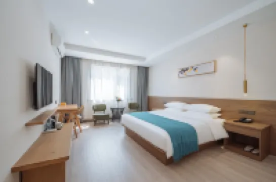 Floral Hotel ·Xunxi Garden Hotel(Nanxun Ancient Town Branch) Hotels near Xiaolianzhuang