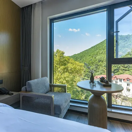 LuShan THE HOTEL V Hotels in Lushan City