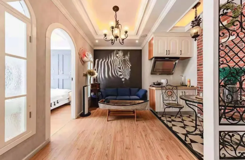 Yunzhiyu Designer Apartment