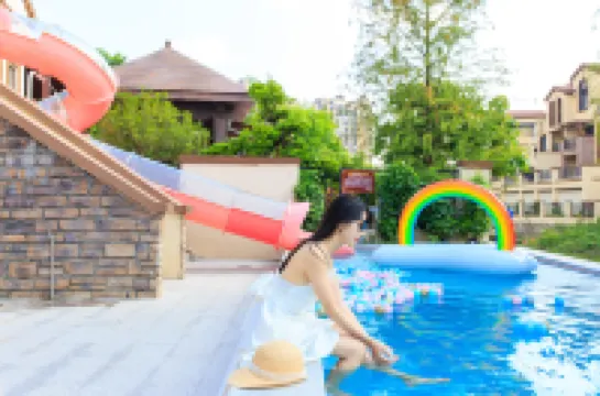 Huizhou Nankunshan R&F Health Valley Mitu Pool Villa