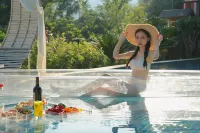 Yinxin Valley Net Red Travel Photography and Hot Spring Resort (Yulong River Scenic Area Store) - น้ำพุร้อน