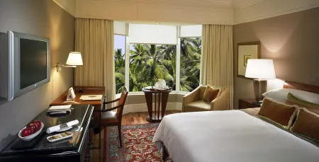 The Leela Mumbai Отели рядом с достопримечательностью «Intellect Design Arena Ltd»