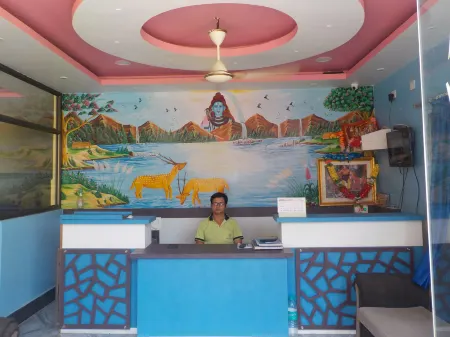 Hotel Paradise Отели рядом с достопримечательностью «Maa Tara»