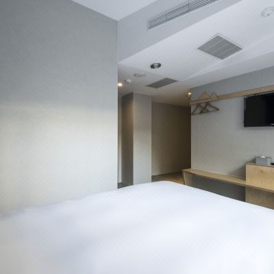 Superior Queen Room Sparrow Hotel Promo Code