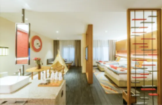 Fuxian Lake Grand View Resort (Guanglong small town)