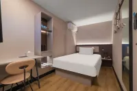 HanTing Hotel (Xiamen Wenzao Vientiane City) Hotels in Xiamen