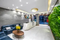 Junlai Hotel (Zhengzhou Xinzheng International Airport)