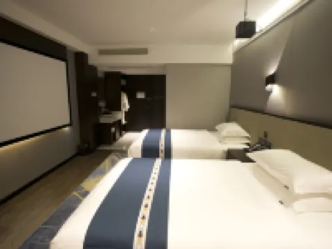 Golden Dragon Hotel Hotels in Baihe