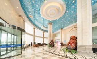 West Tour Fairy Tale Hotel (Guiping Xishan Scenic Area)