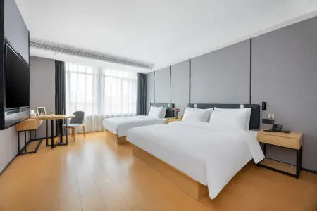 Starway Hotel (Kuytun Tianbei Xinqu Tianxi Road)