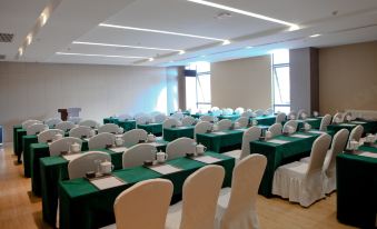 Tian'e Lake Grand Hotel · Huangshan Shuhuali