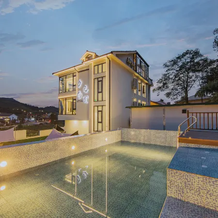 Yunshang Grassland Xixia Parent-childcamping Light Luxury Holiday Villa